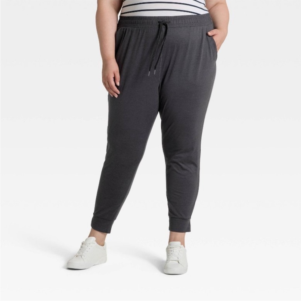 All in Motion Charcoal Jogger Set - Picture 3 of 7